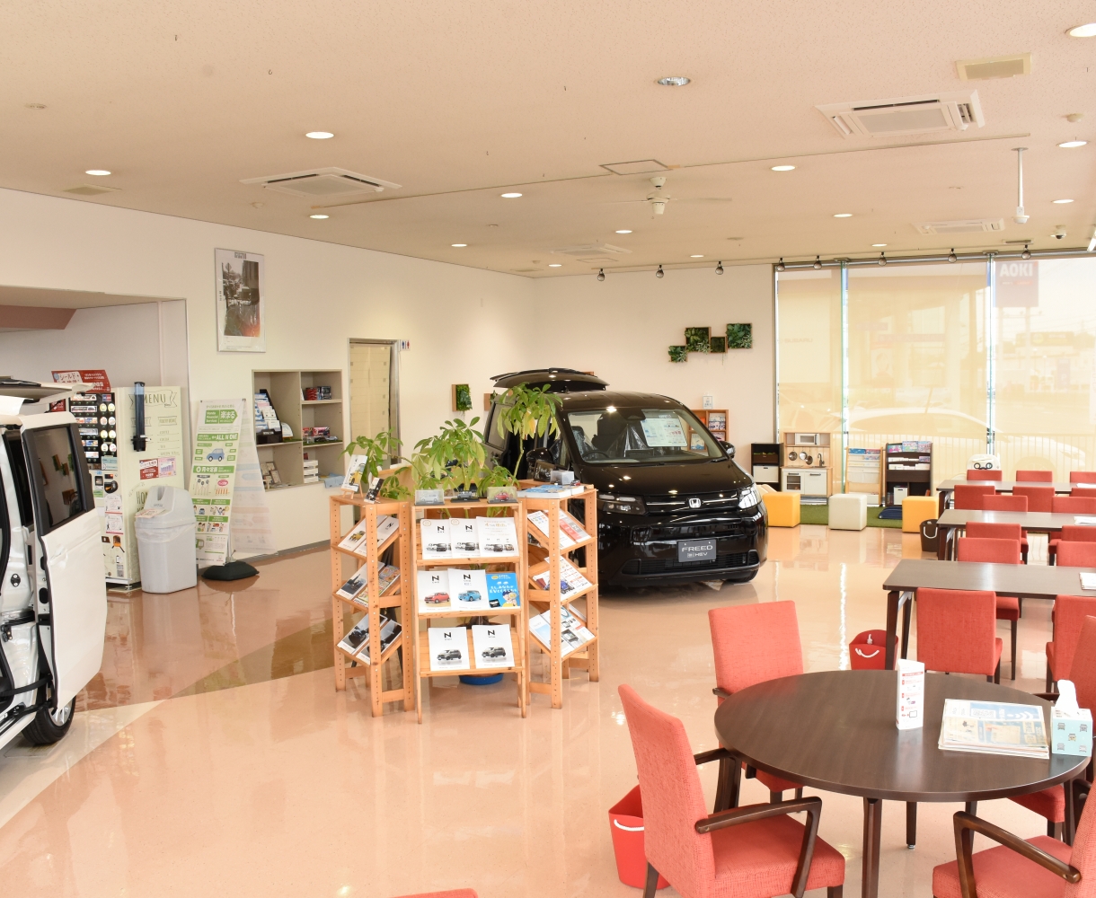 ショールーム＆商談ブース　カタログもご自由に！